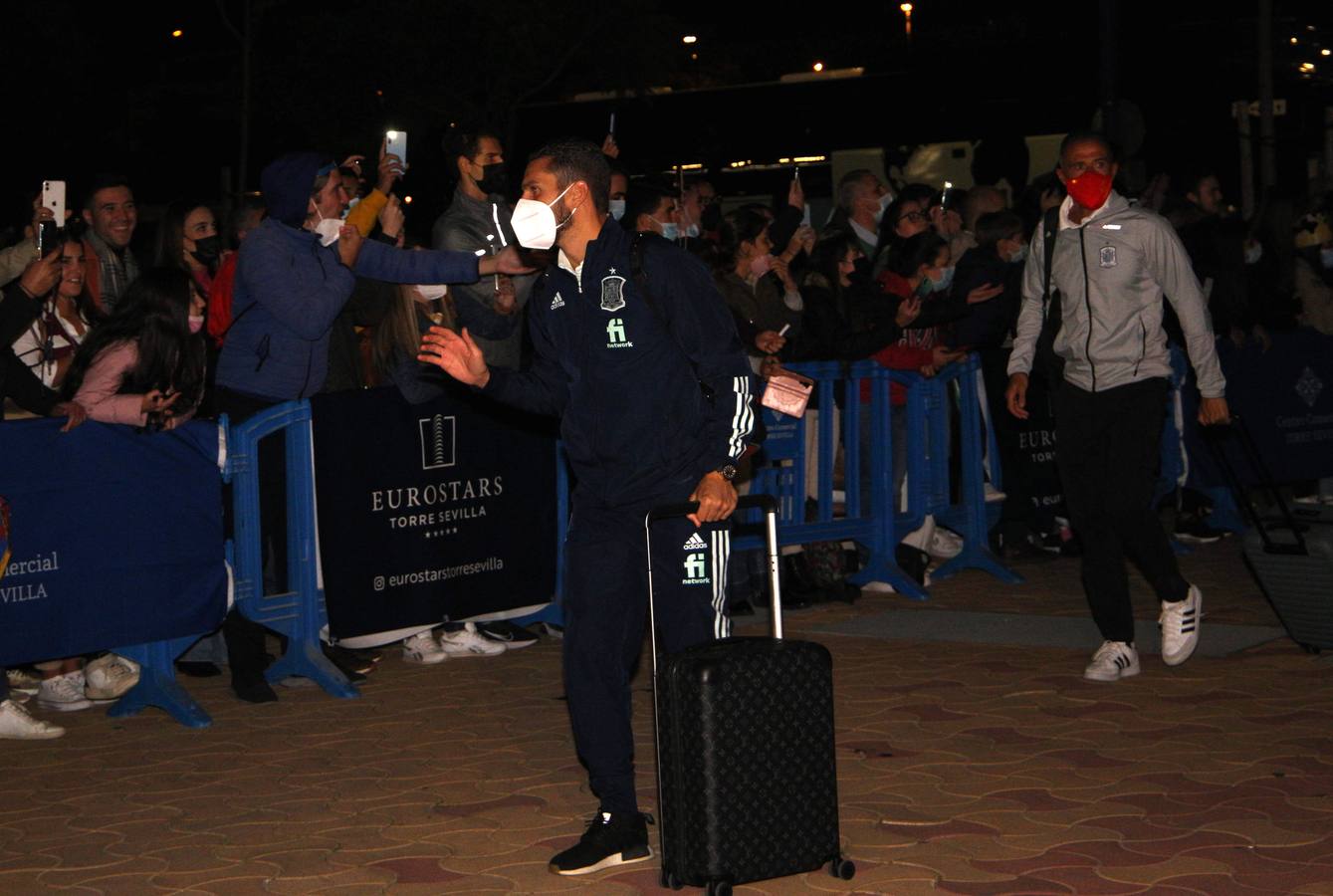 Llegada de la Selección Española de Fútbol a Sevilla, en imágenes