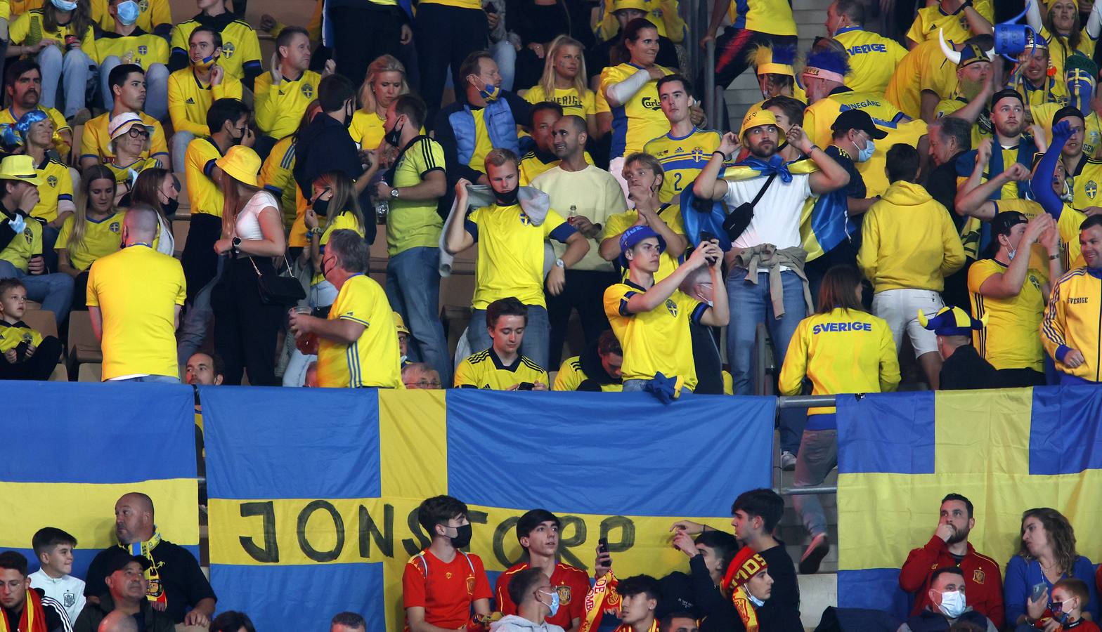 En imágenes, ambiente del partido entre España y Suecia en el estadio de La Cartuja de Sevilla