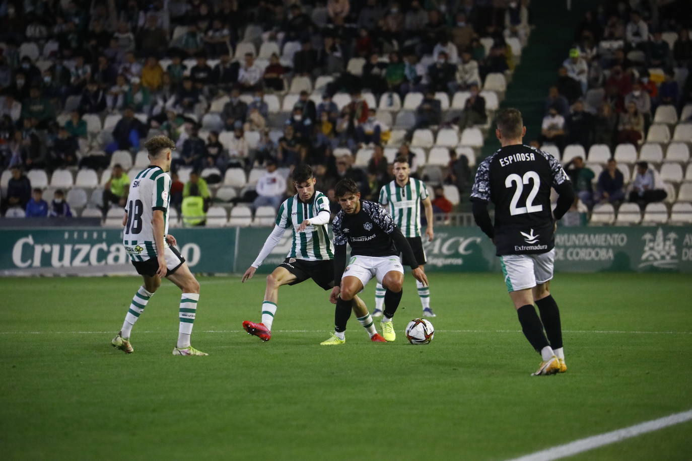 Las mejores imágenes del partido del Córdoba CF frente al Cacereño