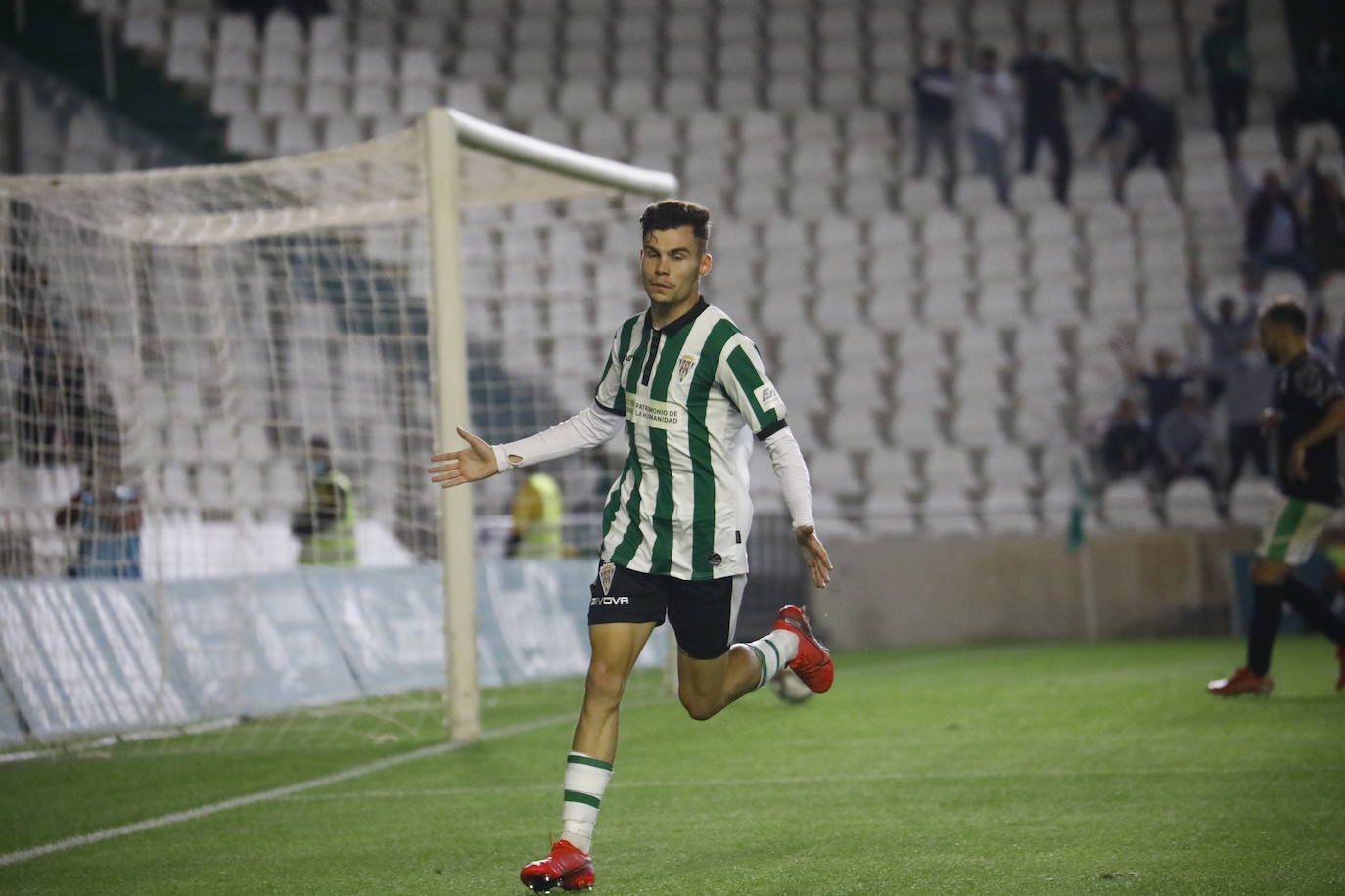 Las mejores imágenes del partido del Córdoba CF frente al Cacereño