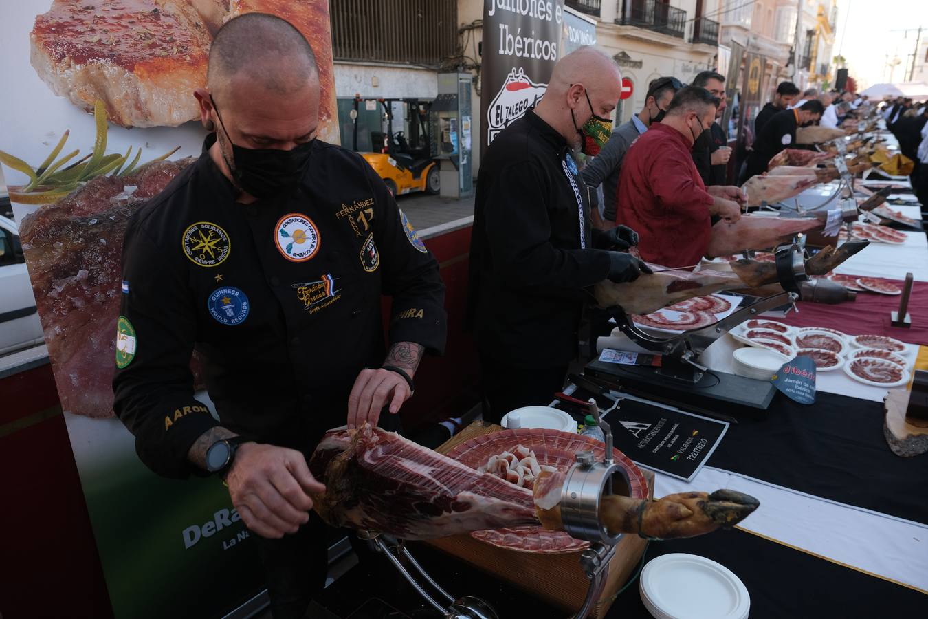 150 cortadores de jamón altruistas para que ningún niño se quede sin juguete en San Fernando