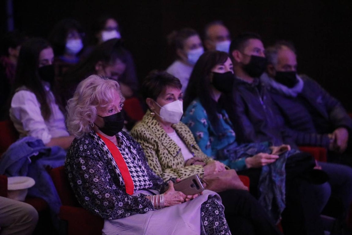 Cosmopoética 2021 | El verso y la palabra de Carla Nyman y Milena Tusquets, en imágenes