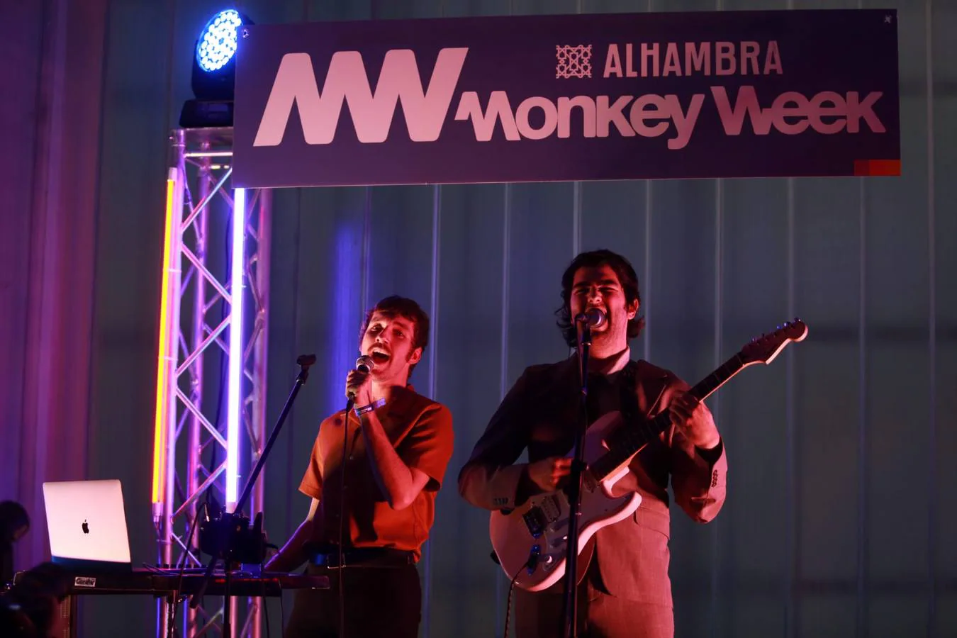 En imágenes, los conciertos del Alhambra Monkey Week en el Cartuja Center Cite