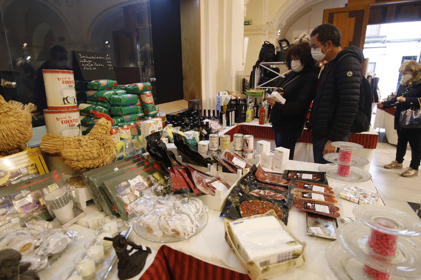 La apertura del Mercadillo Navideño de Adevida en Córdoba, en imágenes