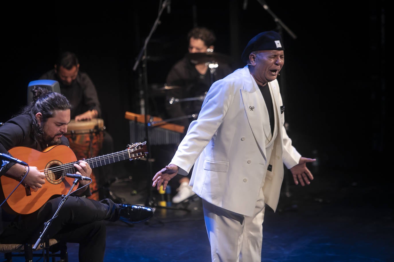 El concierto del Pele en el Gran Teatro de Córdoba, en imágenes