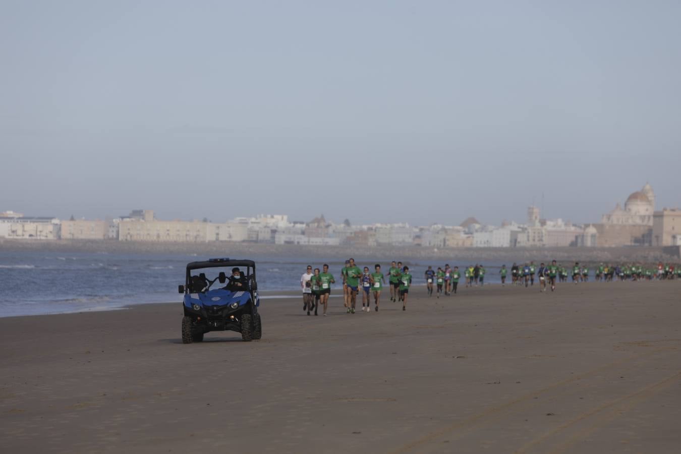 Fotos: VII Carrera Contra el Cáncer en Cádiz