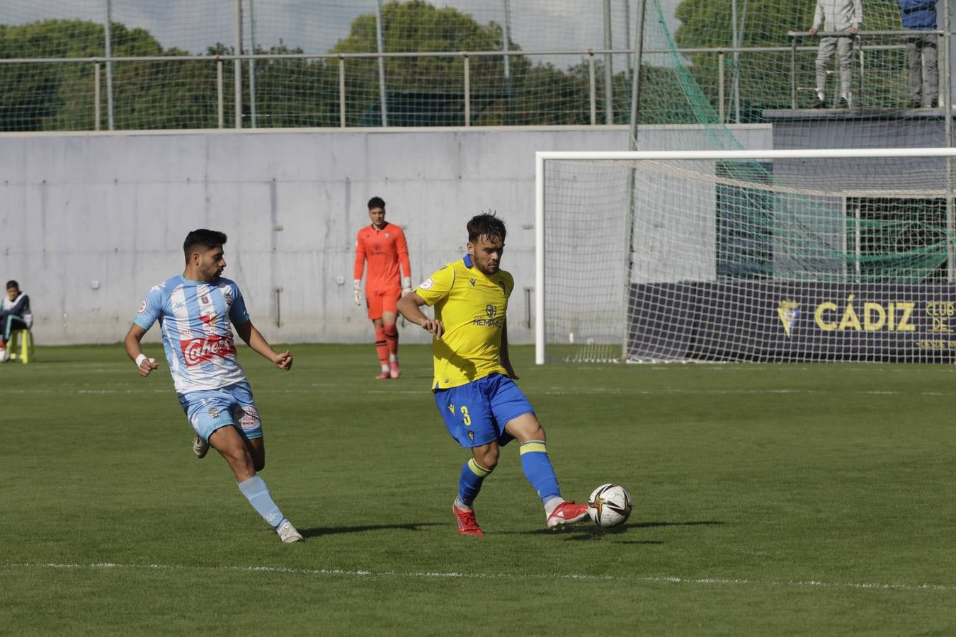 FOTOS: La derrota del Cádiz B ante el Coria, en imágenes