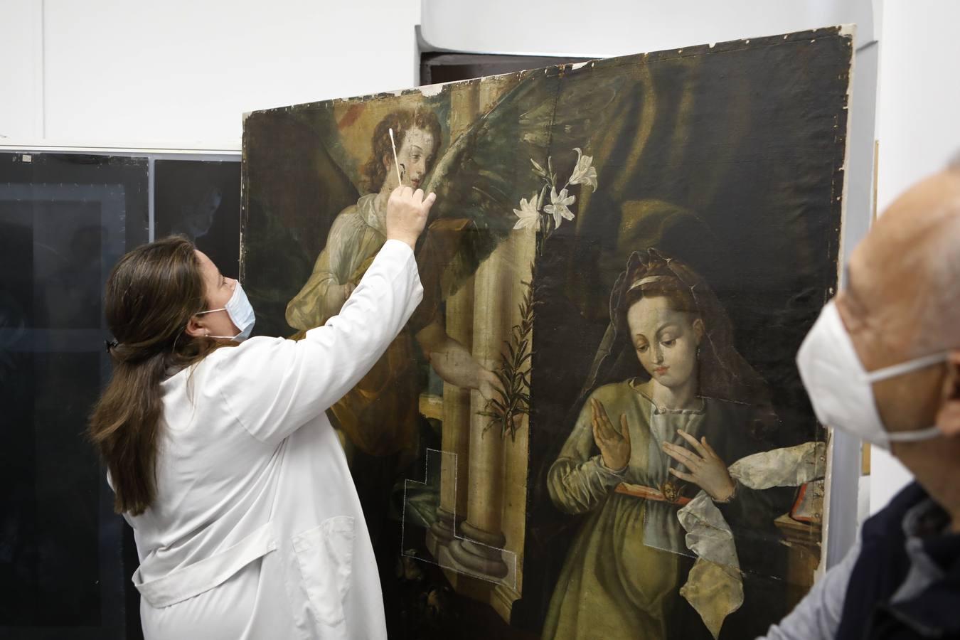 Así trabajan los restauradores del Museo de Bellas Artes de Córdoba, en imágenes