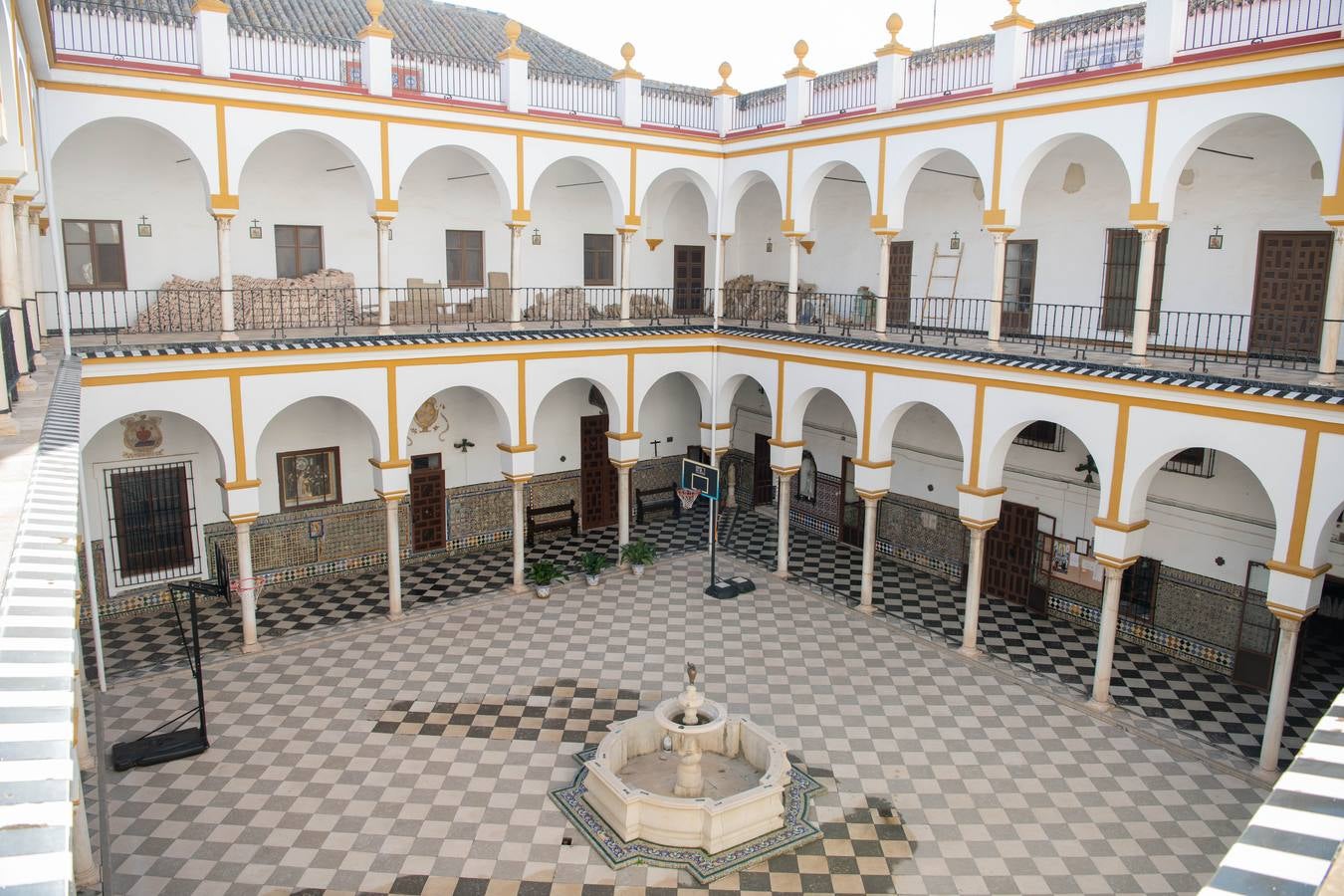 El convento de San Leandro muestra sus secretos mejor guardados