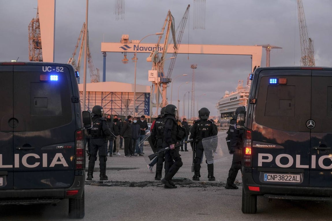 FOTOS: Huelga del Metal el 23-N, un día muy triste para Cádiz y su Bahía