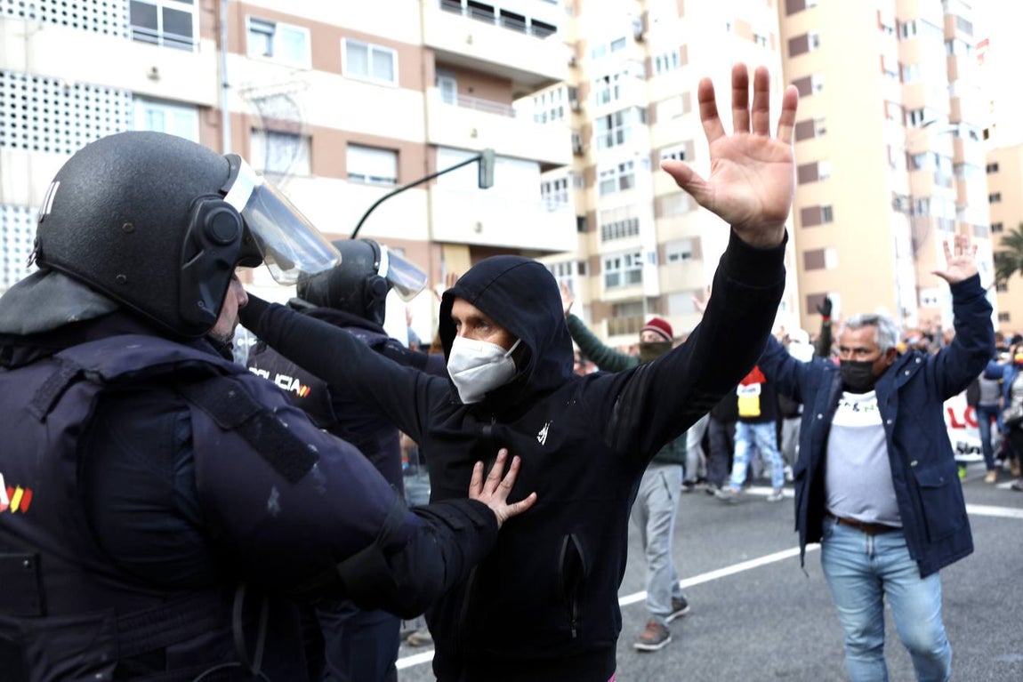 FOTOS: Huelga del Metal el 23-N, un día muy triste para Cádiz y su Bahía