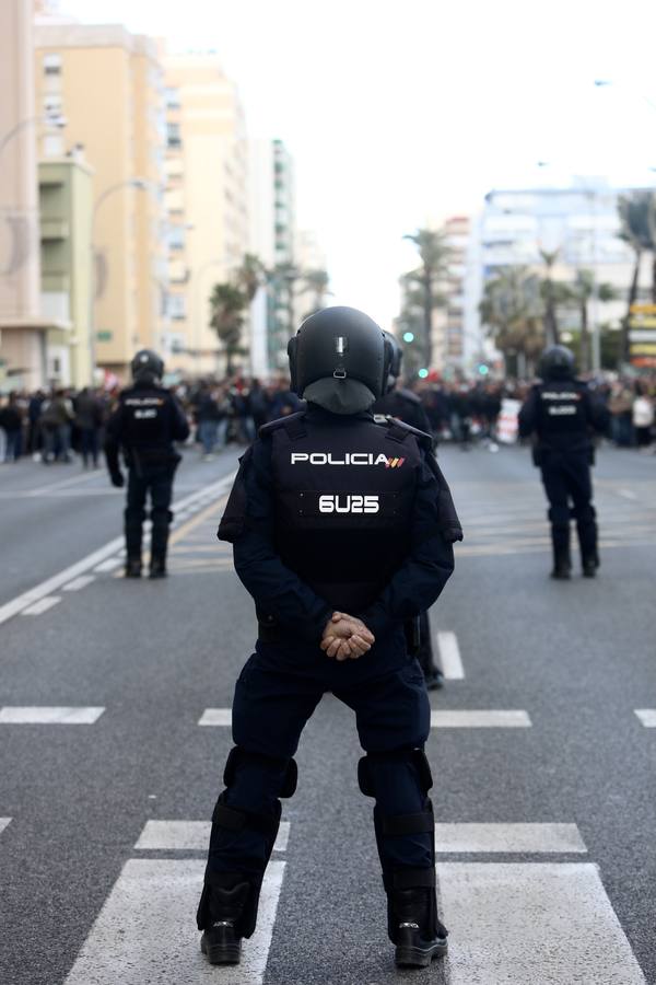 FOTOS: Huelga del Metal el 23-N, un día muy triste para Cádiz y su Bahía