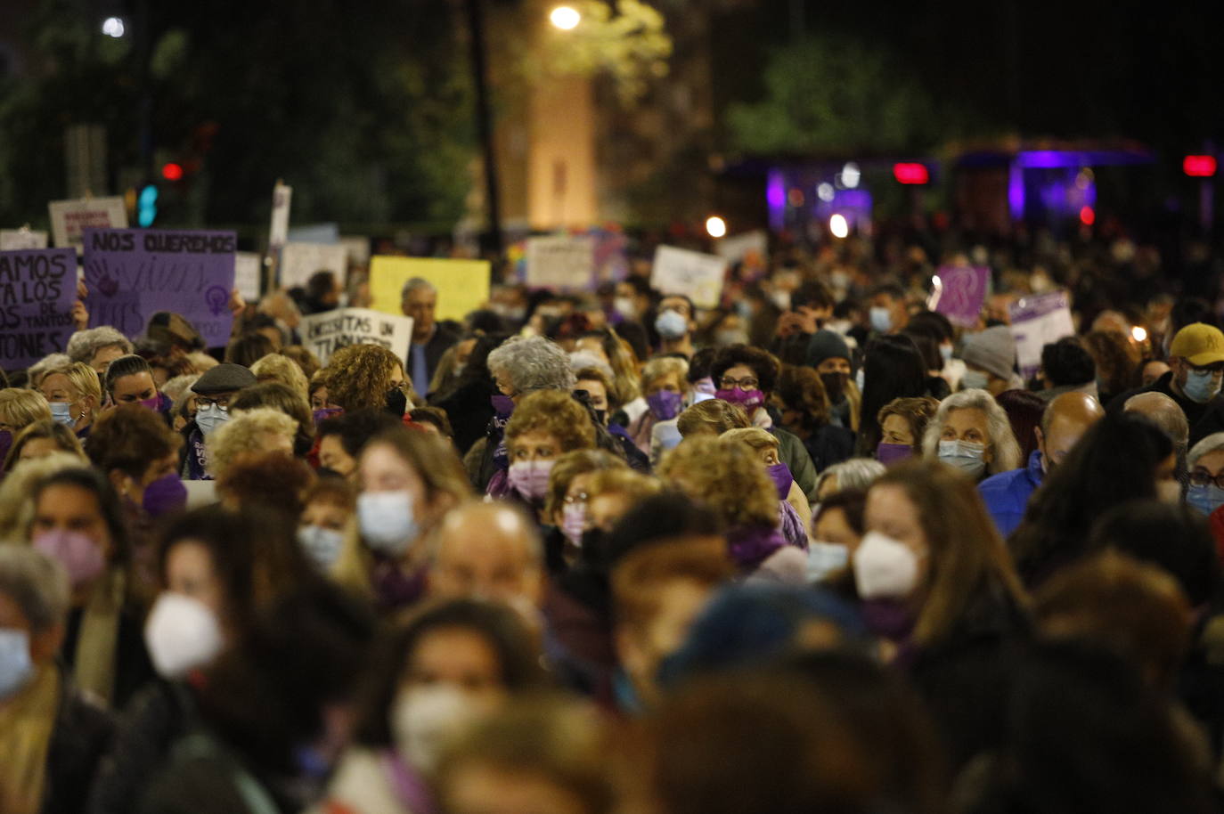 La manifestación contra la violencia machista en Córdoba, en imágenes