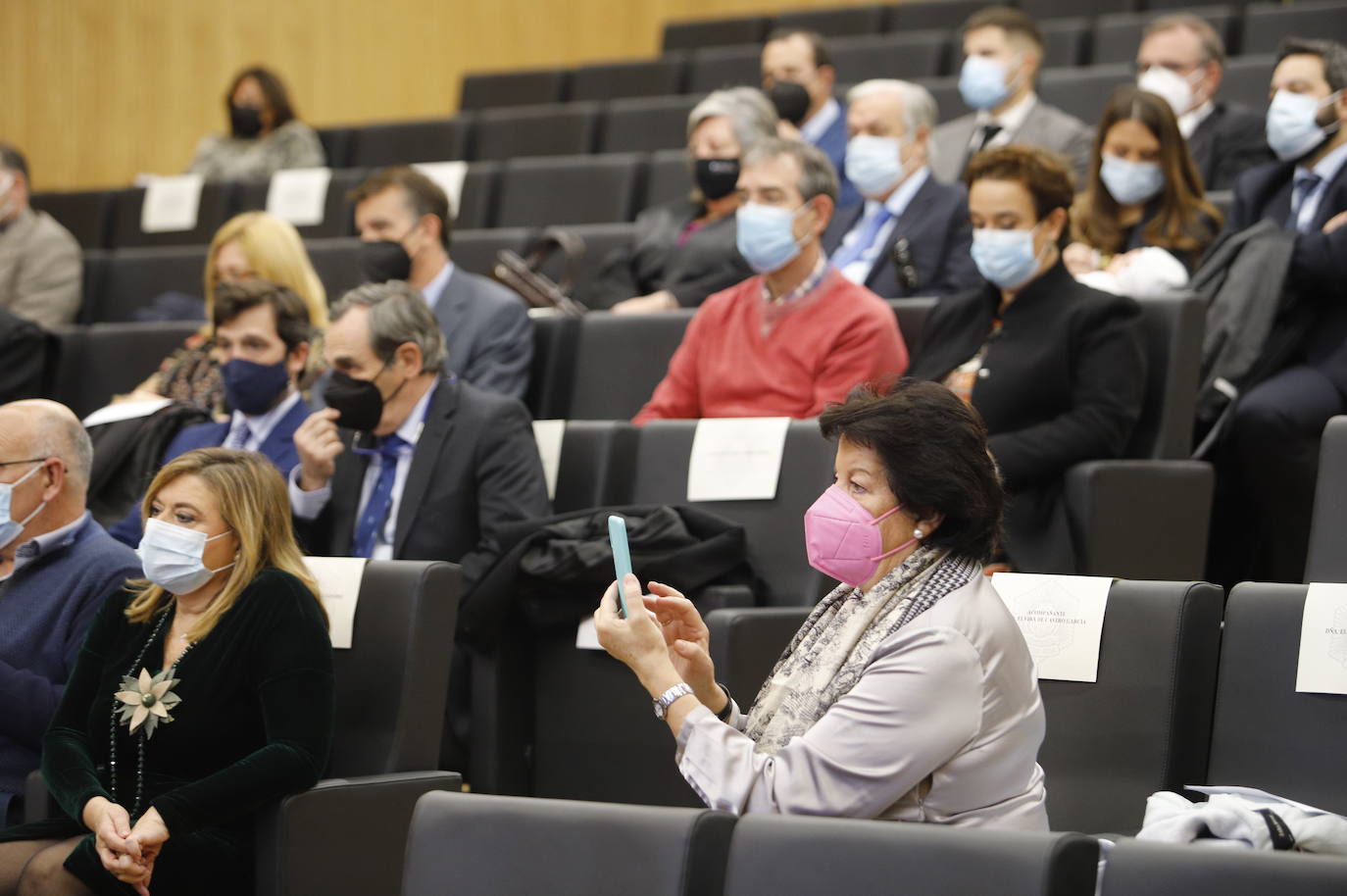 El acto de jura y entrega de reconocimientos a graduados sociales de Córdoba, en imágenes