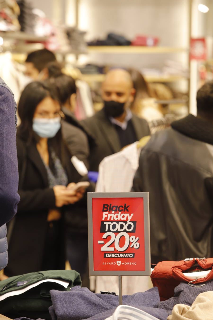 Black Friday 2021 | En imágenes, colas y calles llenas en Córdoba por los descuentos