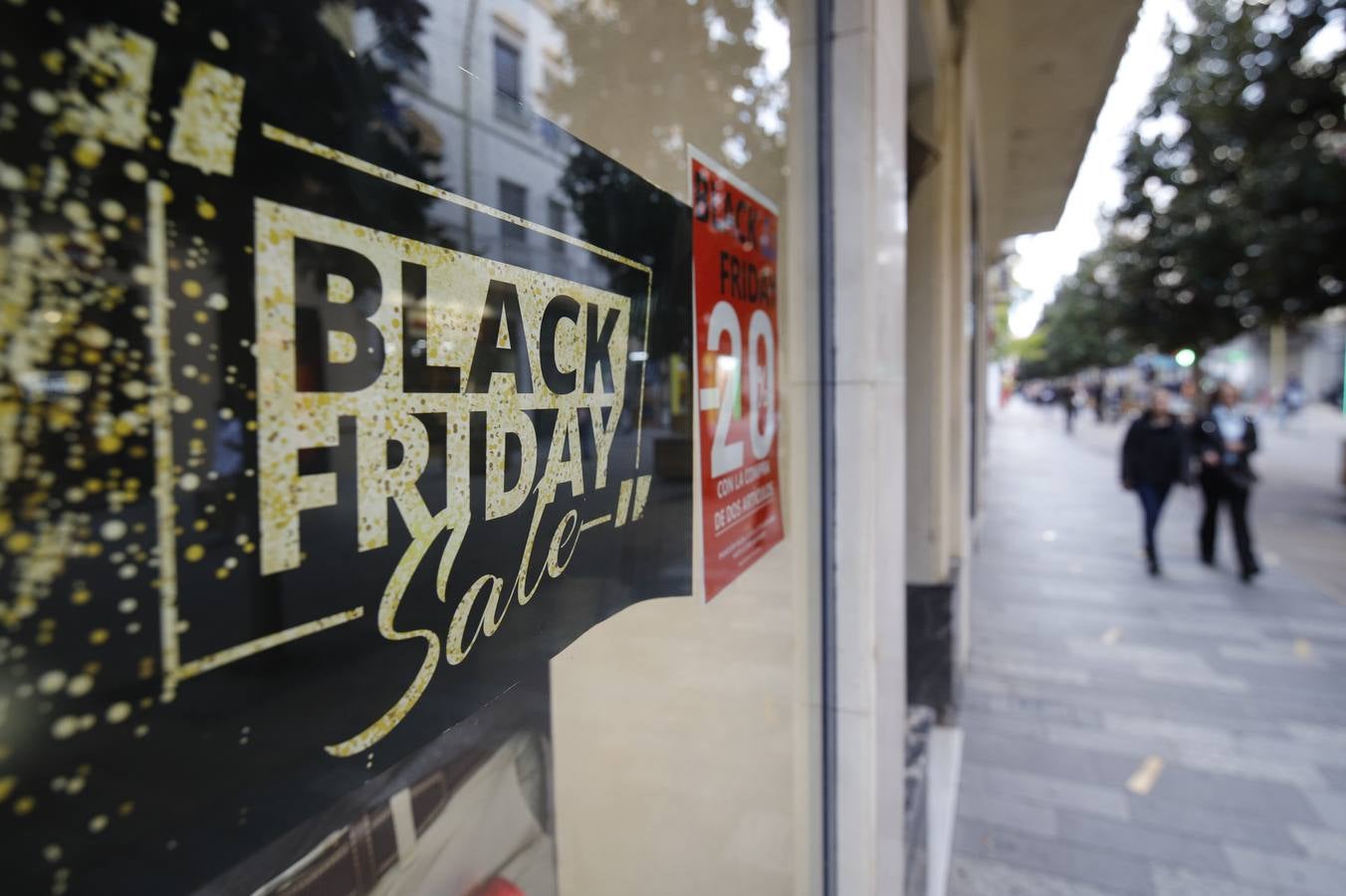 Black Friday 2021 | En imágenes, colas y calles llenas en Córdoba por los descuentos