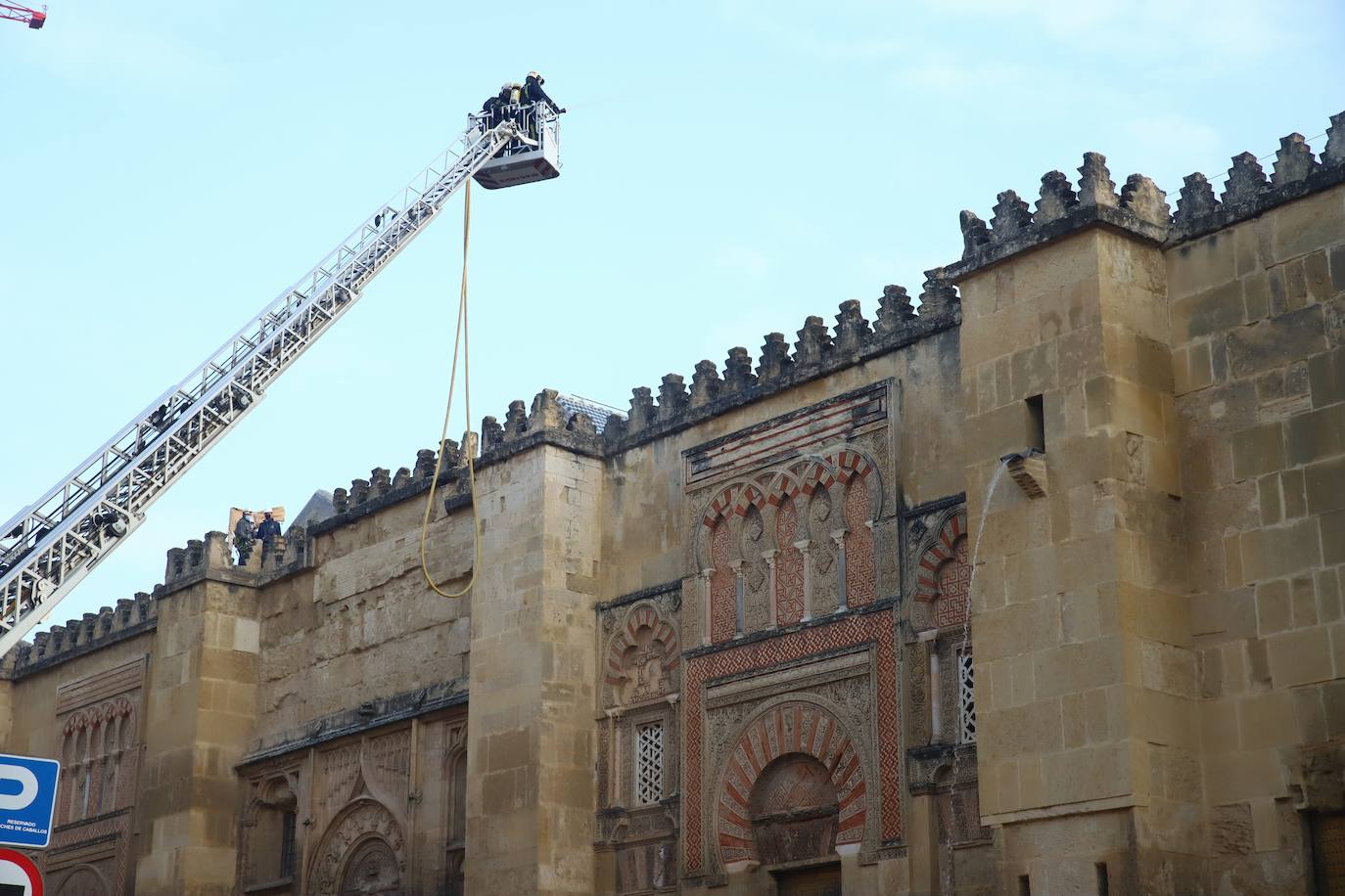 En imágenes, el simulacro de incendio en la Mezquita-Catedral de Córdoba