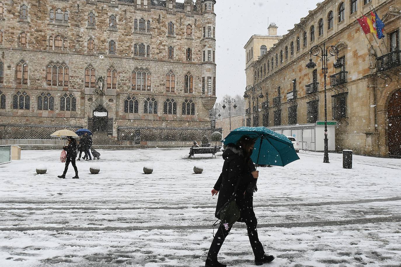 Temporal de nieve en León. El ayuntamiento León activa Plan Nevadas ante las precipitaciones en la ciudad