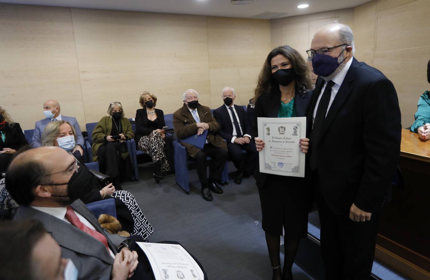 El homenaje a los abogados más veteranos de Córdoba, en imágenes