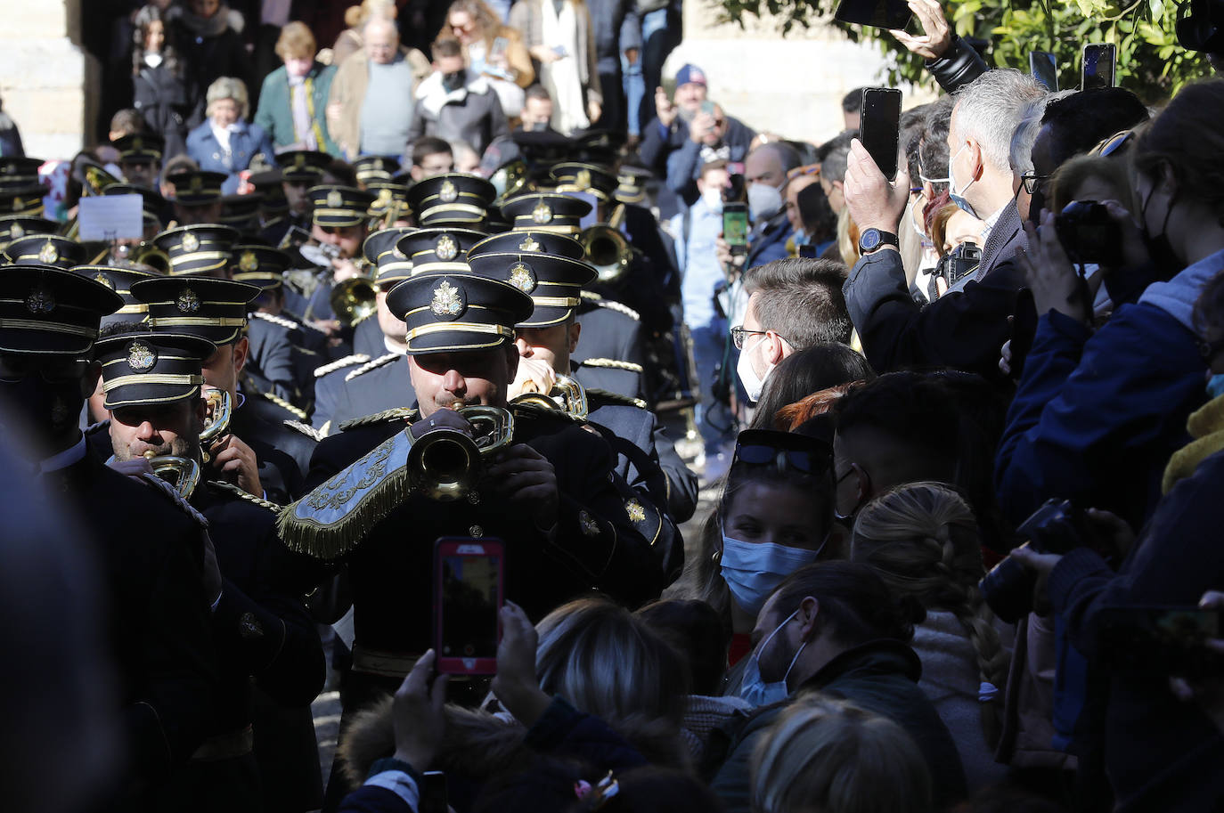 La procesión de acción de gracias de la Virgen de la Salud en Córdoba, en imágenes