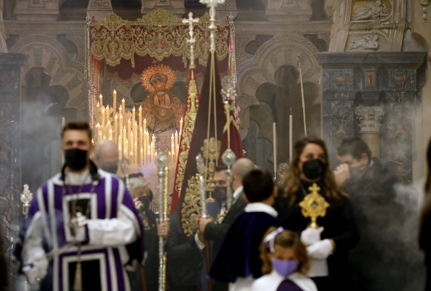 La procesión de acción de gracias de la Virgen de la Salud en Córdoba, en imágenes