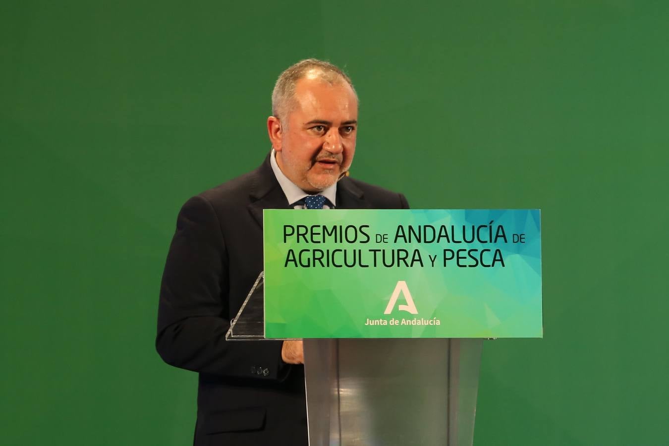 Foto de familia de los premiados por la consejería de Agricultura y Pesca de la Junta de Andalucía. ROCÍO RUZ