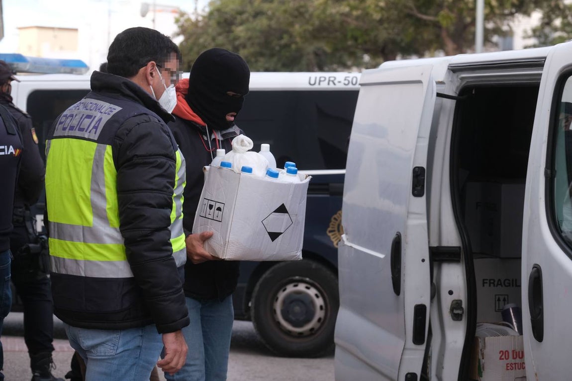 FOTOS: Desmantelado un laboratorio de cocaína en Chiclana
