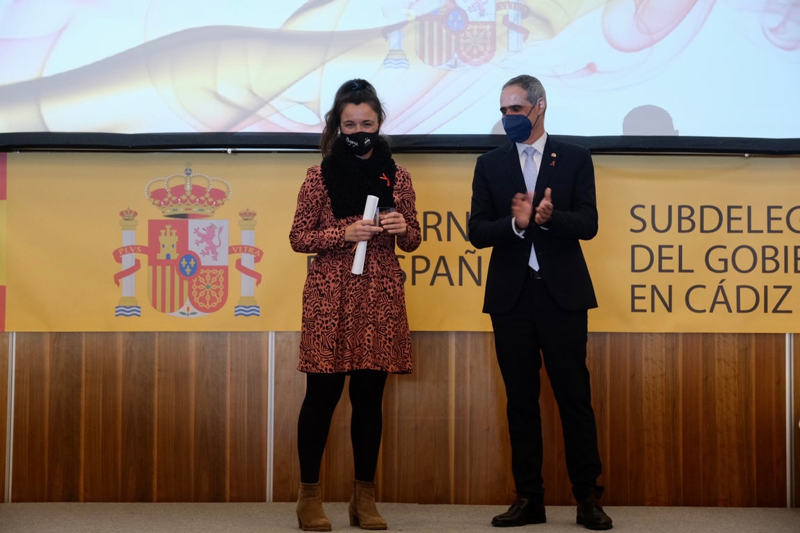 En imágenes: Conmemoración del 43 aniversario de la Constitución