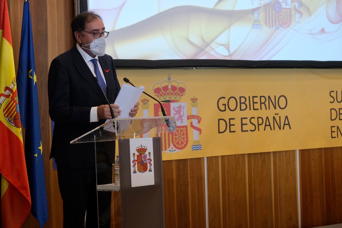 En imágenes: Conmemoración del 43 aniversario de la Constitución