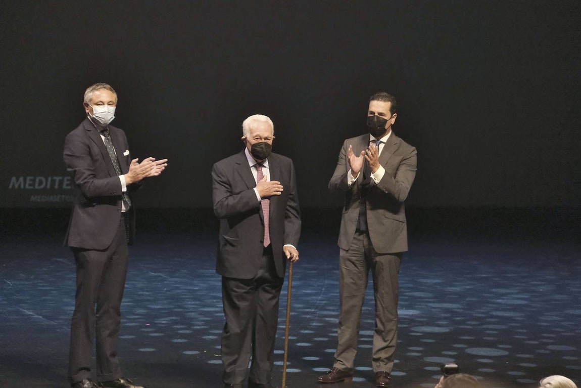 J.M. SERRANO / RAÚL DOBLADO