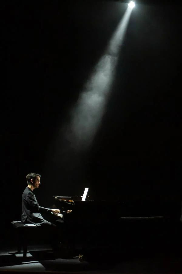 &#039;La voz humana&#039; y el piano de Floristán
