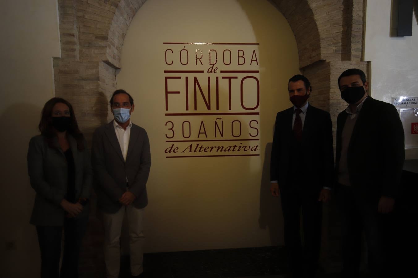 En imágenes, el Museo Taurino de Córdoba recoge los 30 años de alternativa de Finito