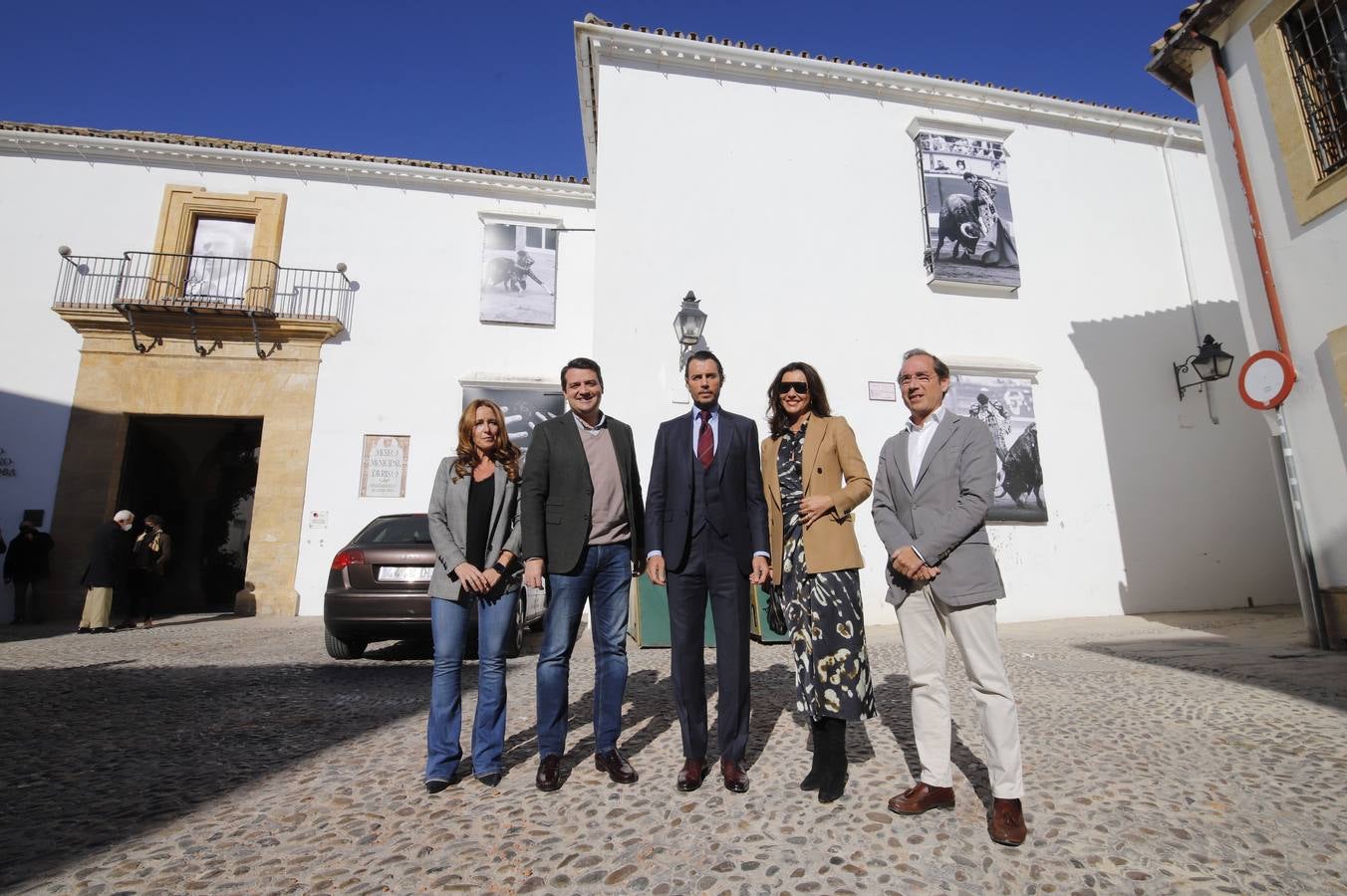 En imágenes, el Museo Taurino de Córdoba recoge los 30 años de alternativa de Finito