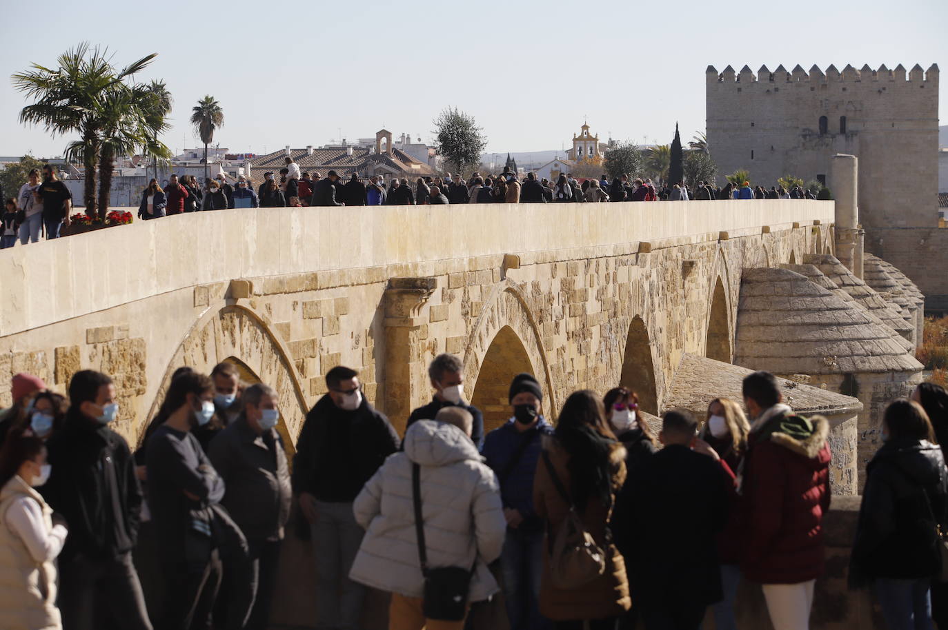 Los turistas durante el puente de la Inmaculada en Córdoba, en imágenes