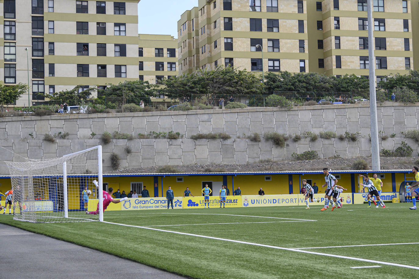 El Las Palmas Atlético - Córdoba CF, en imágenes