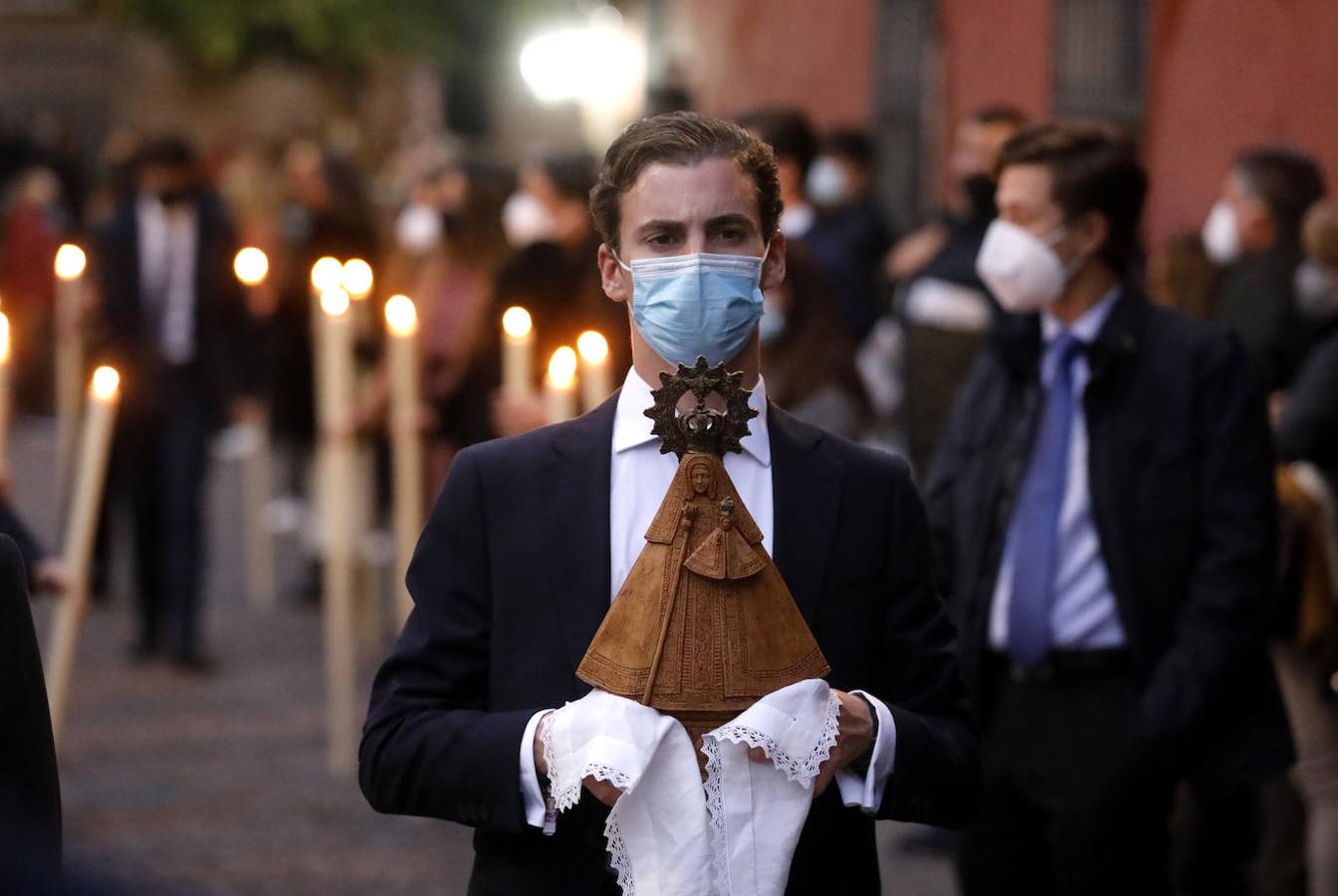 La procesión de la Inmaculada para la Vigilia de los Jóvenes en Córdoba, en imágenes