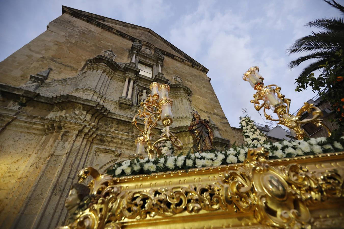 La procesión de la Inmaculada para la Vigilia de los Jóvenes en Córdoba, en imágenes