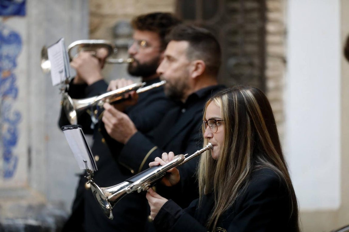 La procesión de la Inmaculada para la Vigilia de los Jóvenes en Córdoba, en imágenes