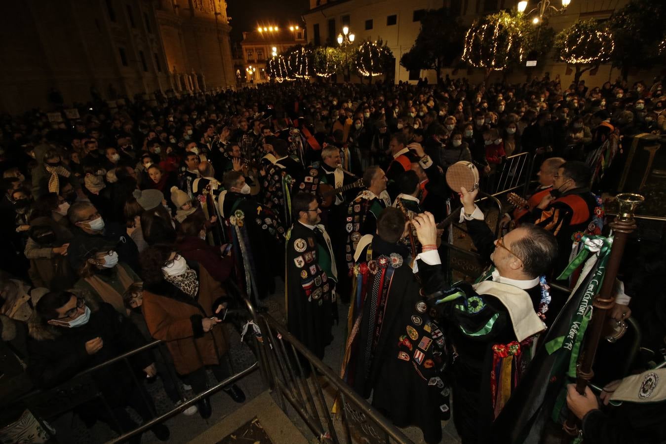 Las tunas le cantan a la Inmaculada