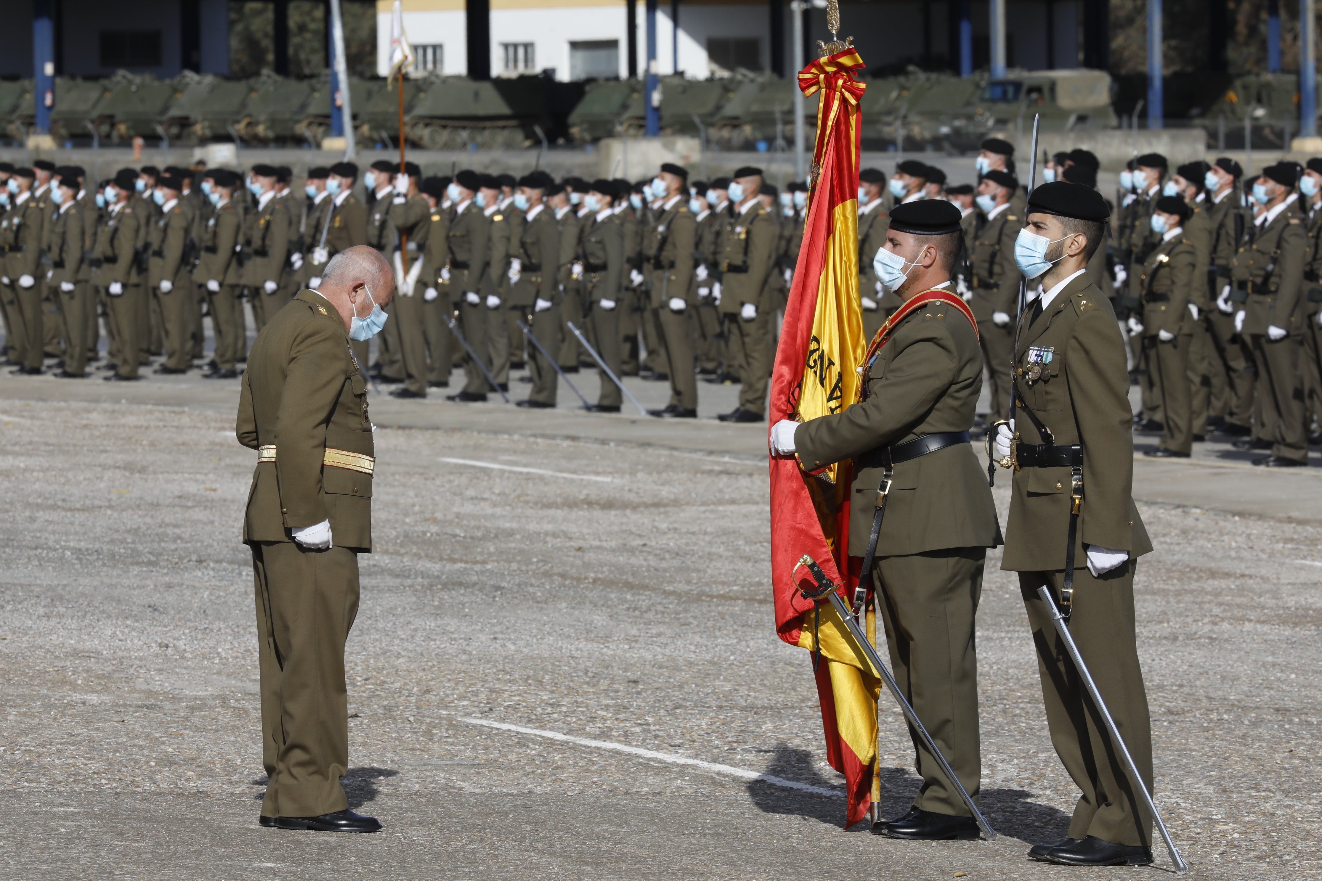 El desfile de la BRI X de Córdoba por el Día de la Inmaculada, en imágenes