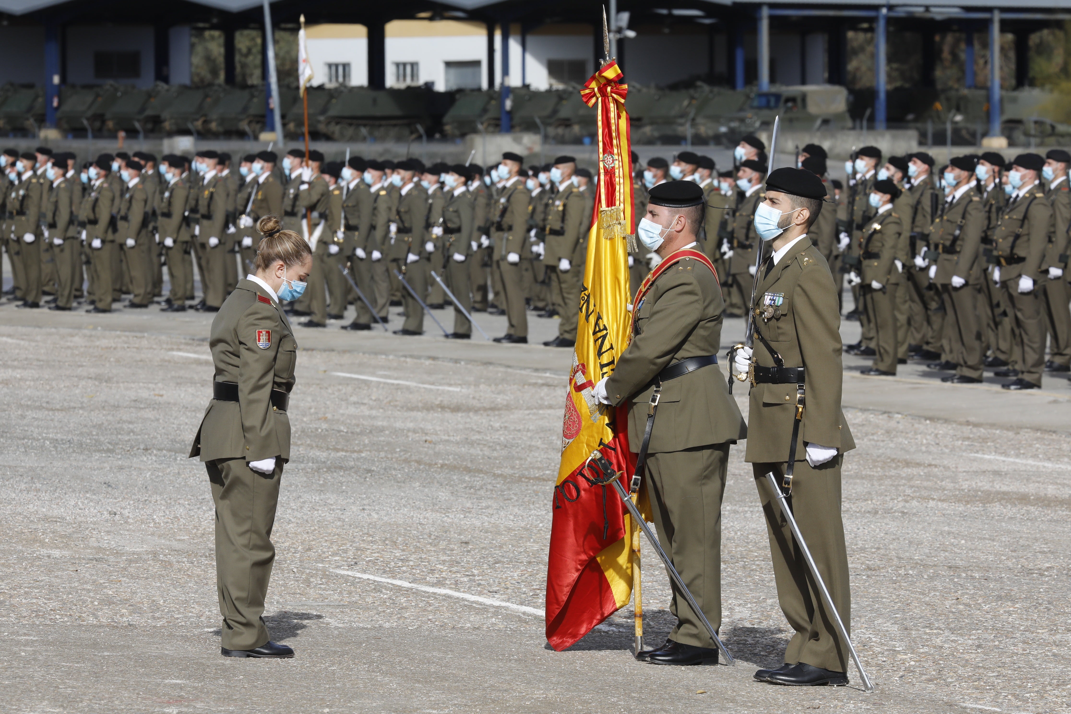 El desfile de la BRI X de Córdoba por el Día de la Inmaculada, en imágenes