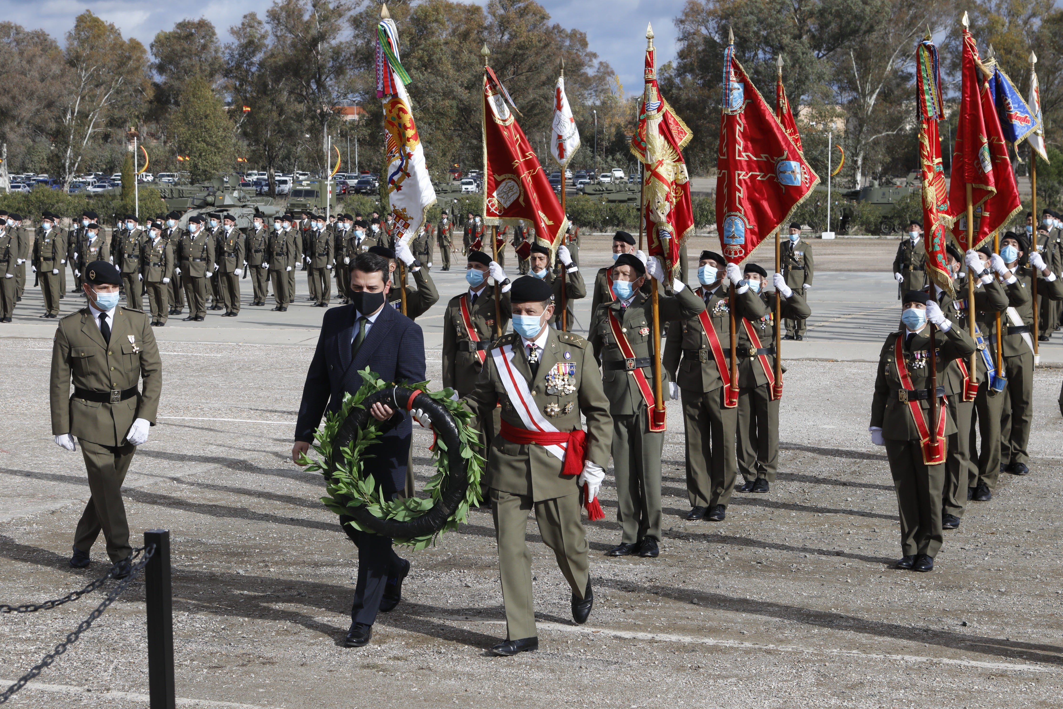 El desfile de la BRI X de Córdoba por el Día de la Inmaculada, en imágenes