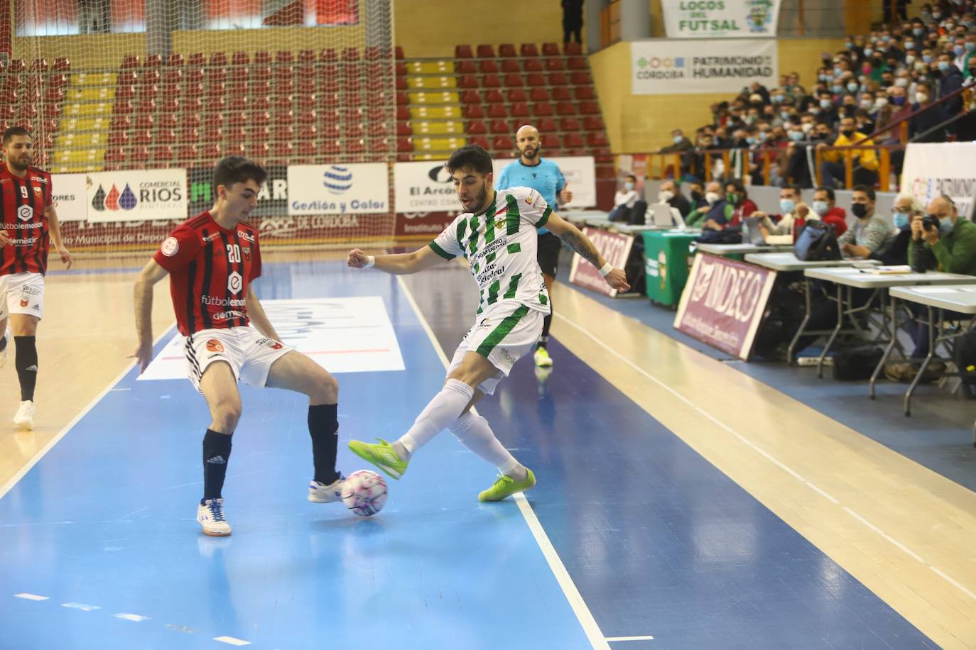 La goleada del Córdoba Patrimonio al Fútbol Emotion Zaragoza, en imágenes