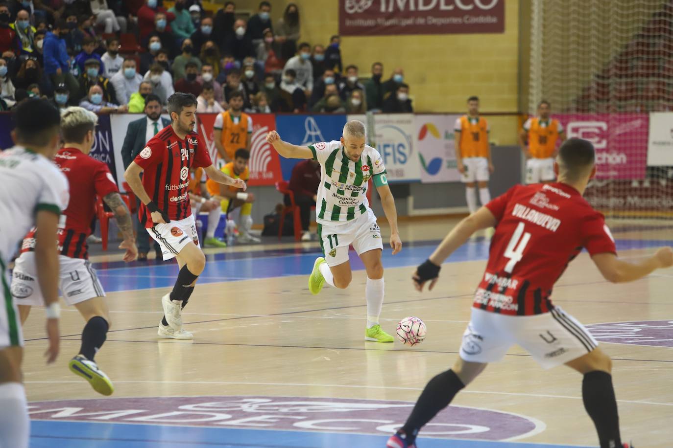 La goleada del Córdoba Patrimonio al Fútbol Emotion Zaragoza, en imágenes