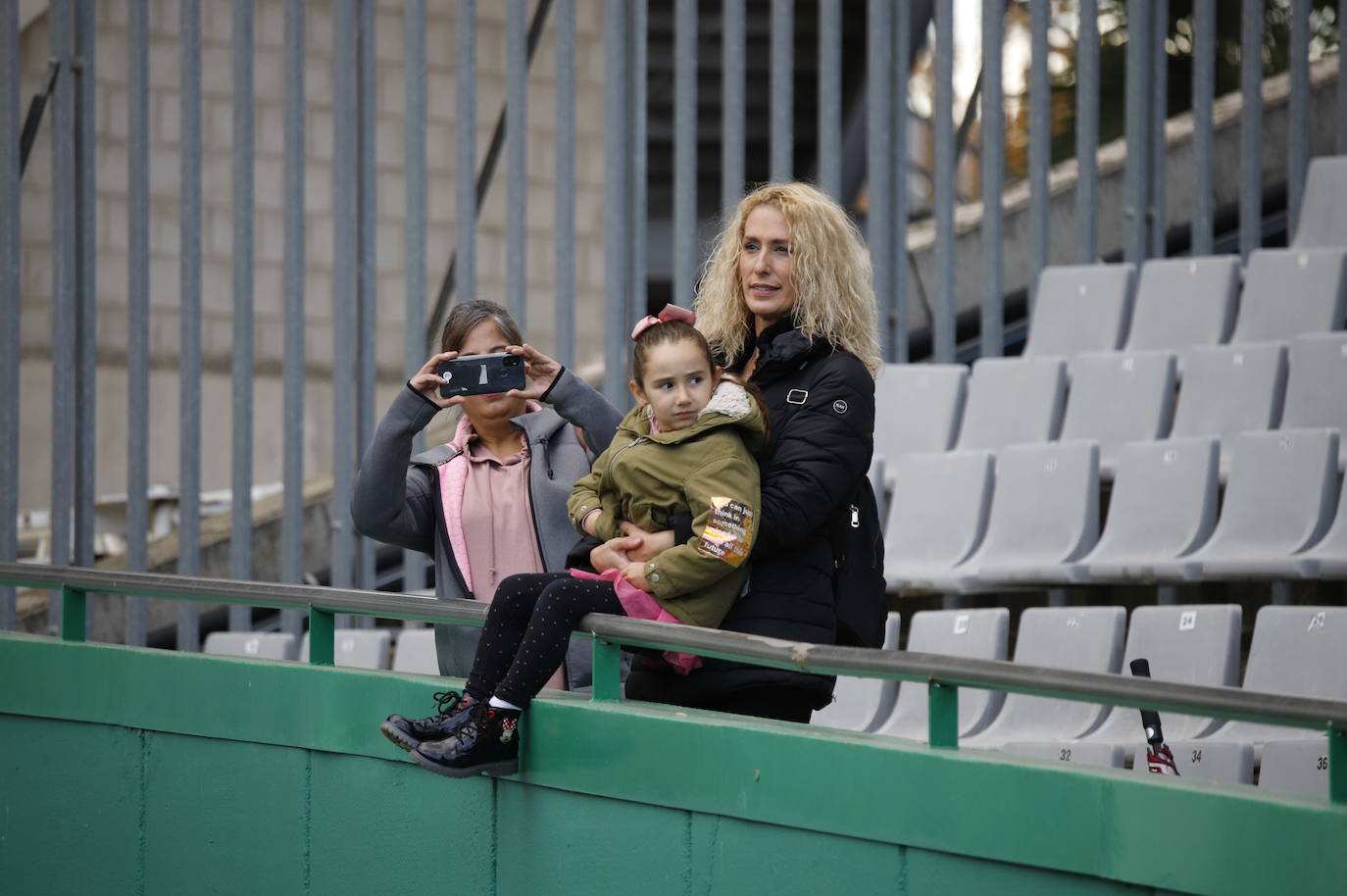 El partido del Córdoba B y el Recreativo de Huelva, en imágenes