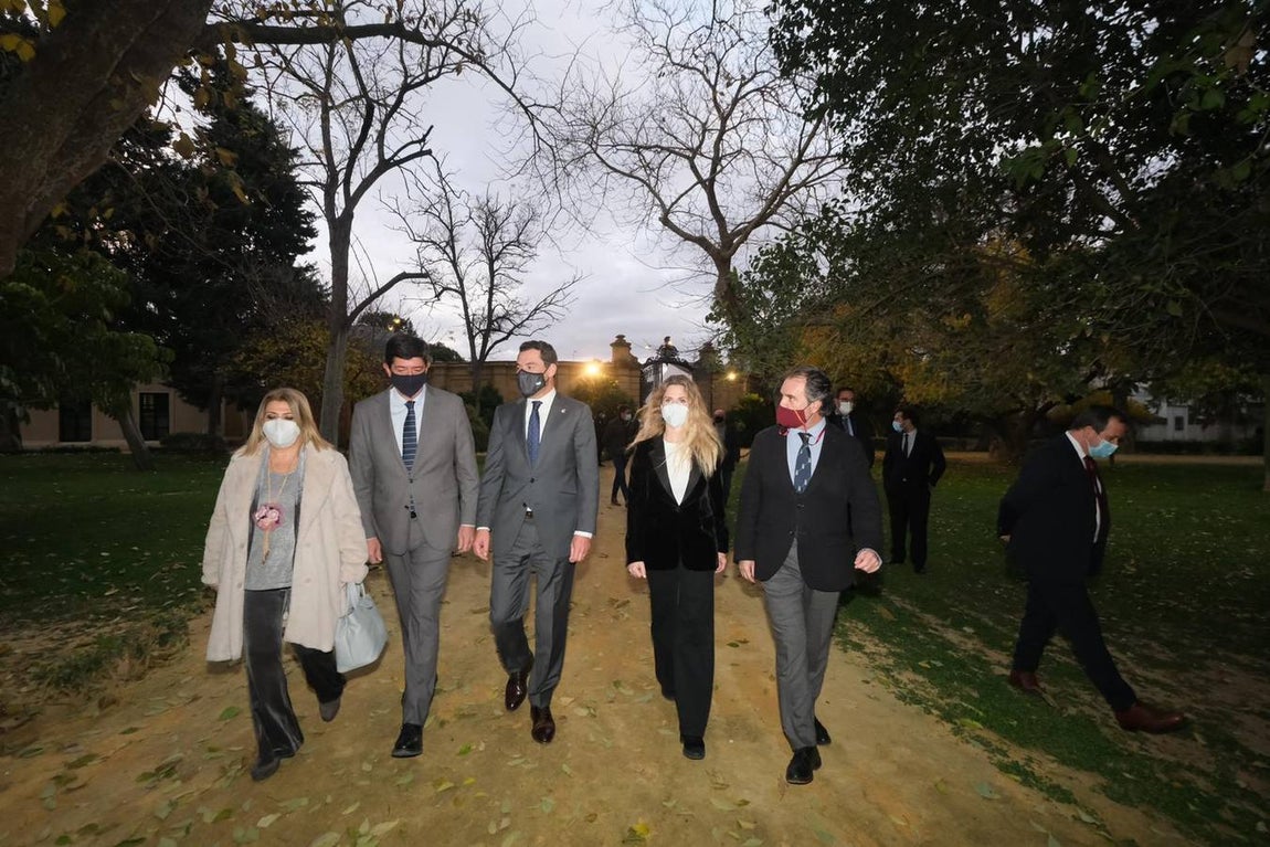 FOTOS: Reunión de Moreno y Marín con el Patronato de la Fundación Real Escuela Andaluza del Arte Ecuestre en Jerez