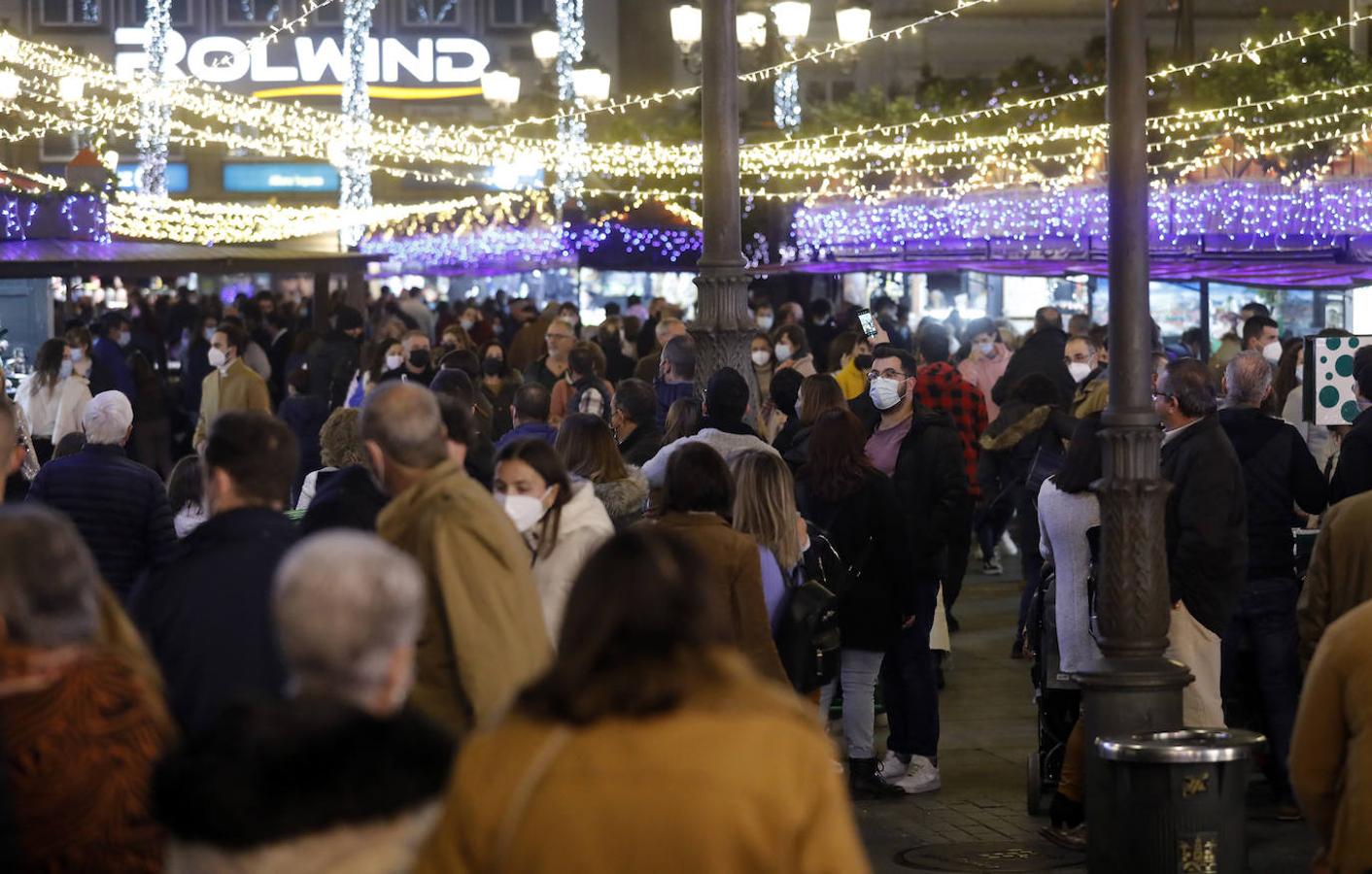 El ambiente prenavideño de Córdoba. en imágenes