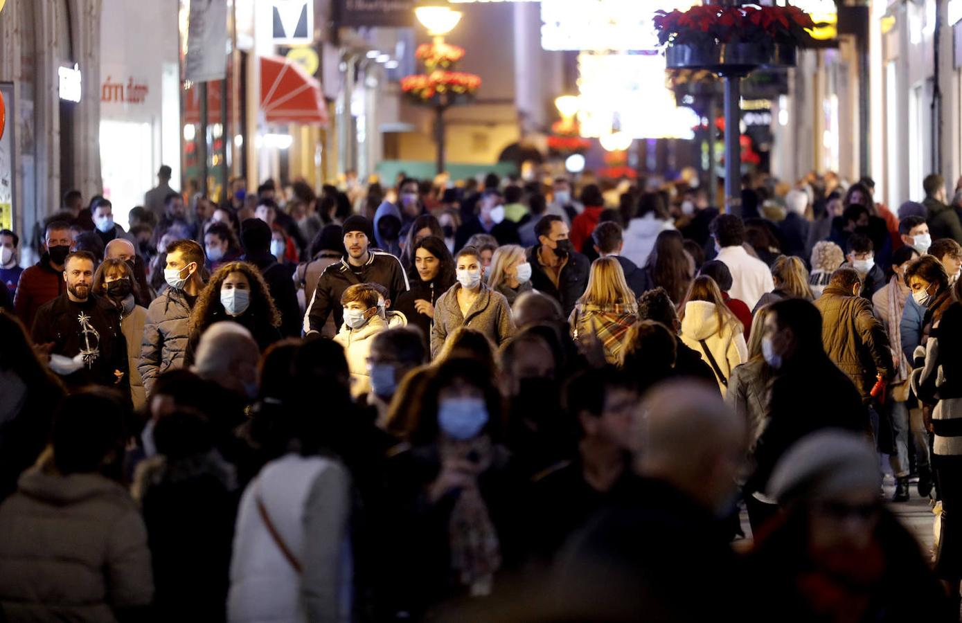 El ambiente prenavideño de Córdoba. en imágenes