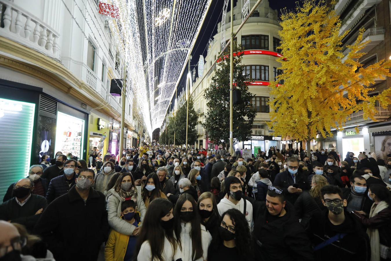 El ambiente prenavideño de Córdoba. en imágenes