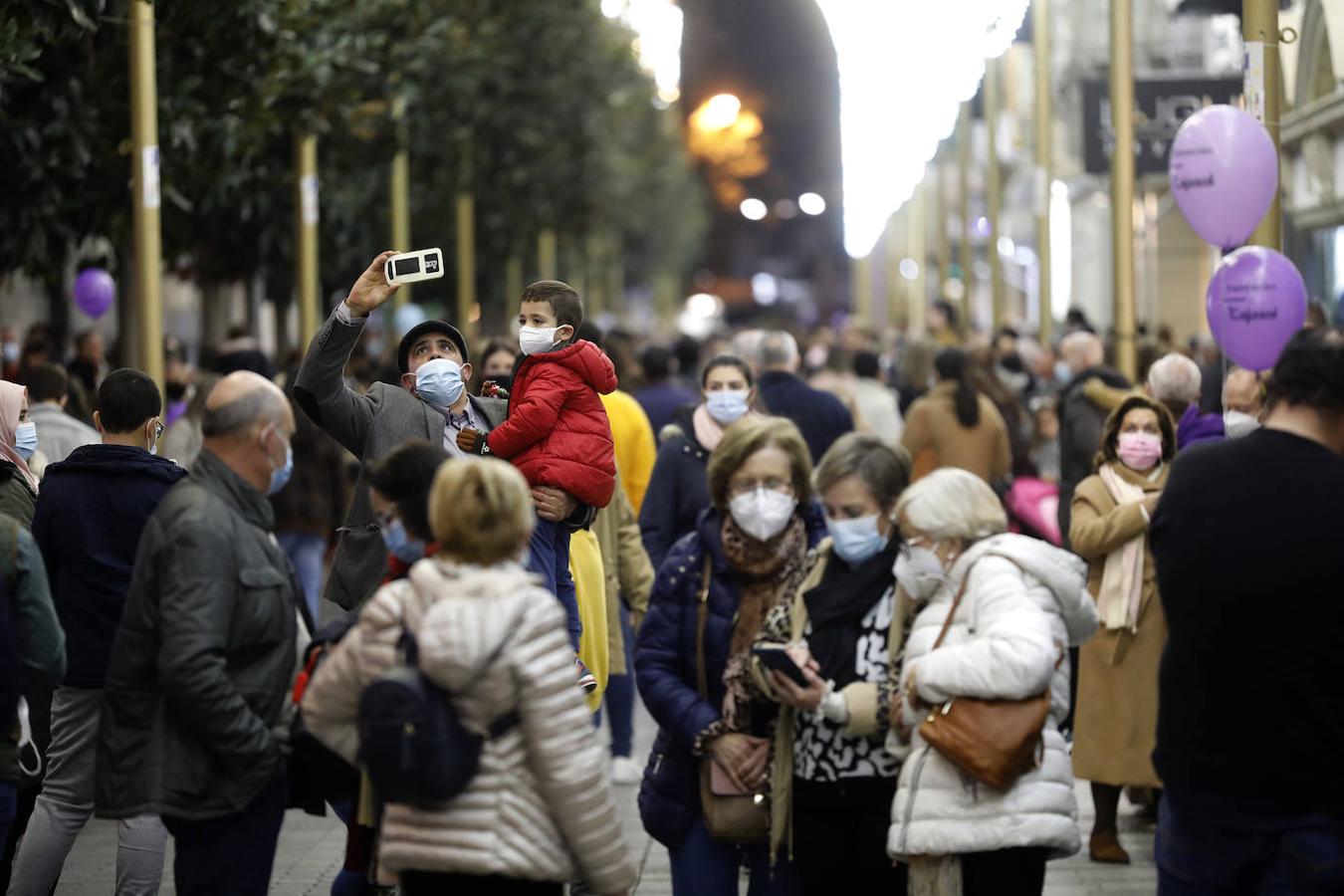 El ambiente prenavideño de Córdoba. en imágenes